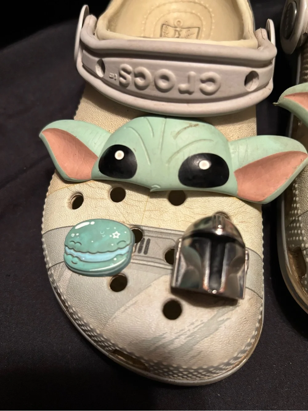 CROCS Kids Beige & Light Green Baby Yoda Clog with Jibbitz sz-C12